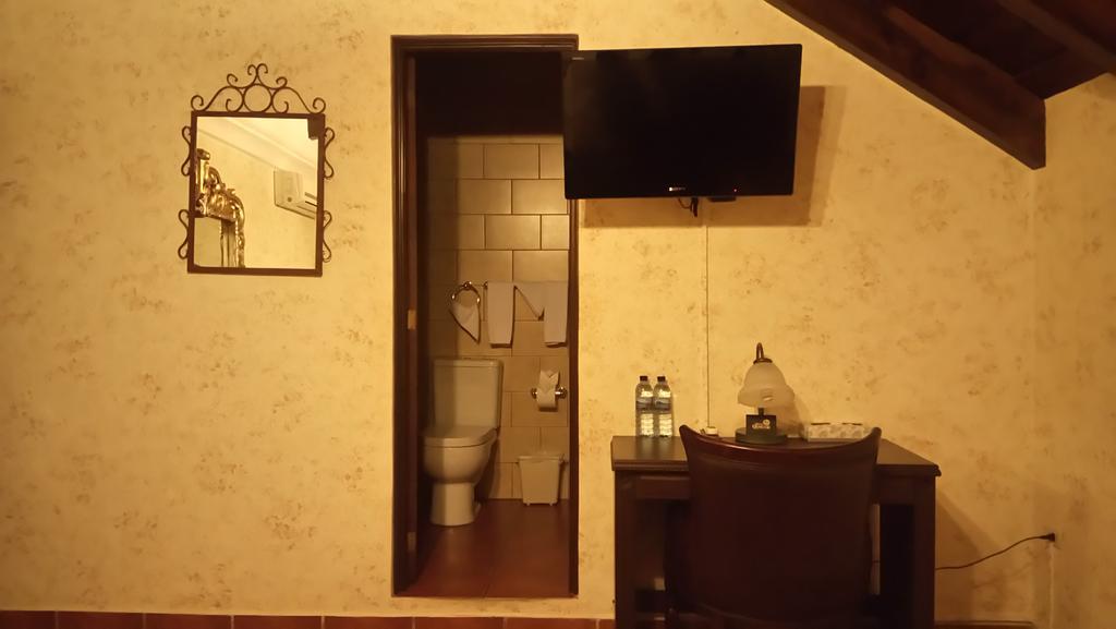 Genessis Hotel 4*